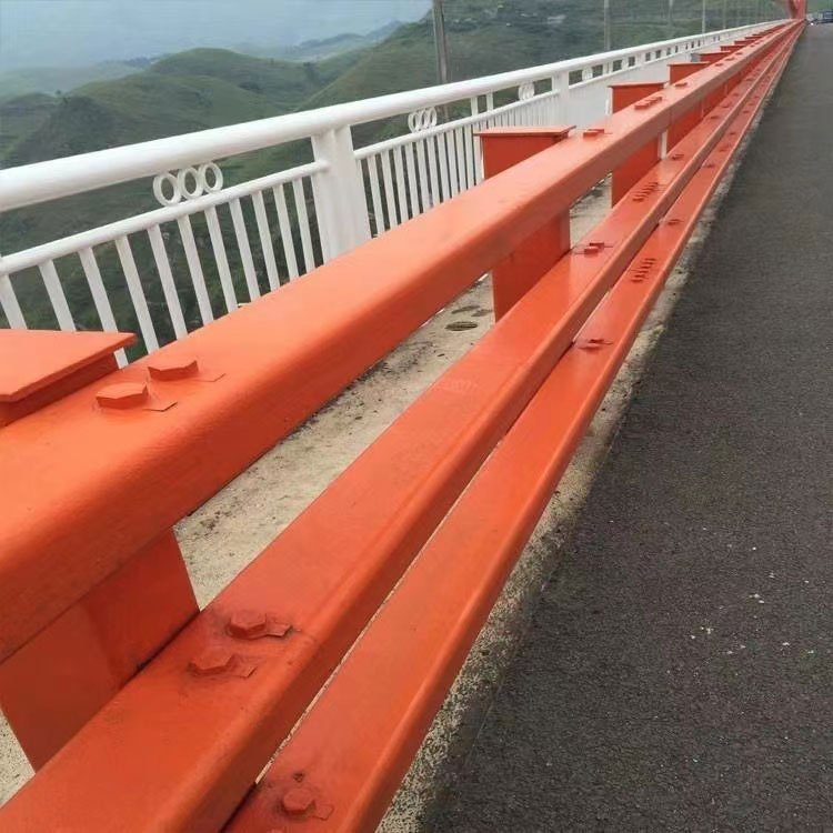 防撞護欄